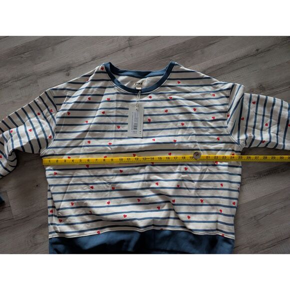 NWT Pact Organic Cotton Scattered Hearts Graphic Slouchy Sweatshirt, XL (A6) - Picture 7 of 7